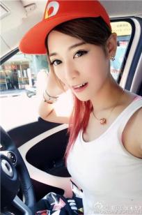 傲娇甜心(佳珊珊) 水汪汪的大眼正妹车模