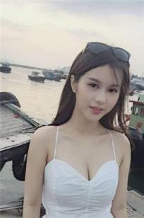 邓月平Larine 35F级海量私房美图