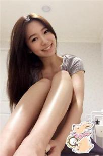 张瀞予 网拍气质正妹有双令人称羡的美腿
