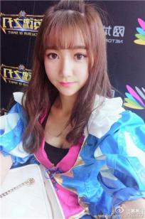 盛宁宁 ChinaJoy 2016 网龙展台SG