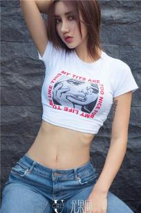 时髦街头的M梦baby 性感的新摇滚风