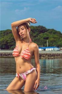 张宇婷 人气美女沙滩比基尼合辑