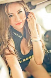Germaine Ong 新加坡赛车女郎就是这么漂亮