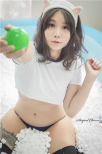 冷梅 超有个性的巨乳Coser写真图