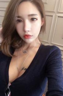 Hwang Barbie