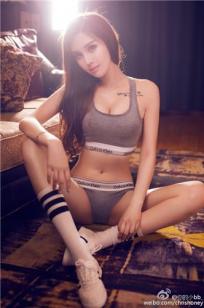 乔小月yep- 微博妩媚私房写真