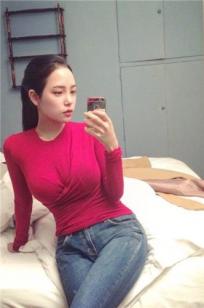 Betteralicee- 酒窝美女美妆私房照
