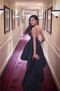 Jessica Hkusau- 气质美腿女神超正身材