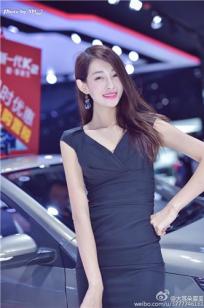 大耳朵夏至- 美貌气质车模私房写真