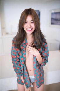 大马「国民女友」性感出击！男友衬衫，性感甜美不爱上都难！