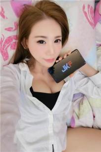 美胸阳光女神杨羽霏 人如其名的耀眼