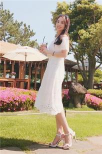 体育美女播报员郑珠姬 气质高雅身材高挑