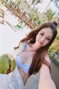 长腿正妹Kate谭凯芸 养眼比基尼解放好身材