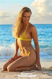 Caroline Wozniacki- 2017年体育画报泳装特辑