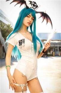 越南正妹Qilin 不仅是电玩高手还是性感Coser