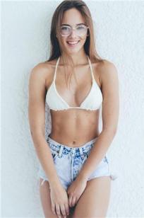 神秘美女Simona Taranu 照片少却粉丝多