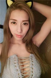台湾正妹薇恩Vayen 绑带衣就是有魔力