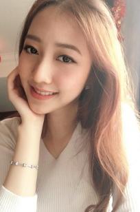 何依婷