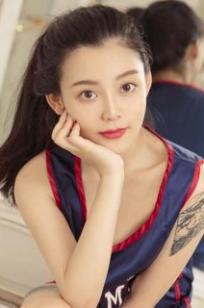 凌菲