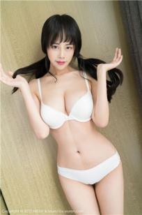 高挑美女周周首秀 完美身材欲罢不能