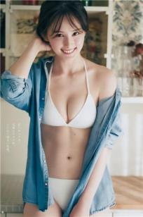 日本混血模特くるみ 骨感身材性感马甲线