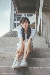 超凶的诺- [Kimoe激萌文化]高清写真图 KIM.020 废墟中的清新少女