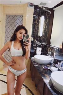 超完美高颜值沈亦霏 白皙皮肤性感小蛮腰