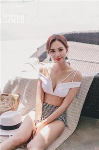 韩国模特延智恩 maybeach泳装系列四