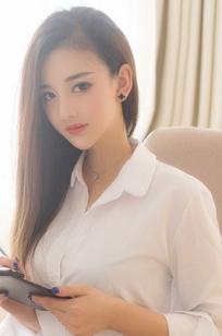 娜娜TINA