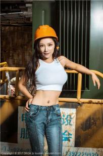 高颜值健身媛美人 真空演绎狂野电工