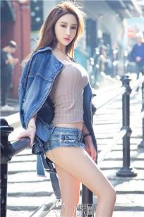 程梓街头天赐良缘 过年一定要跨起来