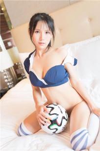 性感女神李可可 纯黑内衣足球诱惑