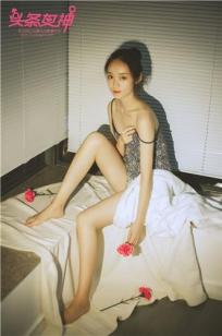 头条天使美女夜微凉