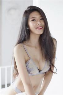 Eva Ava- 花花公子写真美图