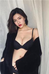 优质台湾正妹San珊珊 浑圆美胸比基尼下更白皙