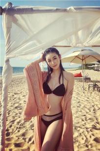 赵沙沙- 比基尼辣照美到想让人求婚