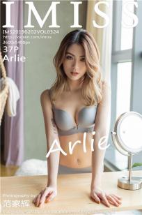 新人模特Arlie再发 诱人浴室媚态无比
