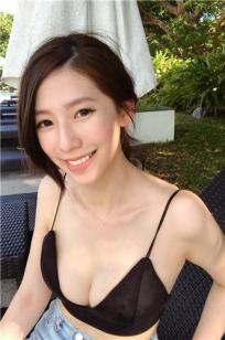 最美汽车接待员蔡芳婷 天使脸孔魔鬼身材谁能挡？