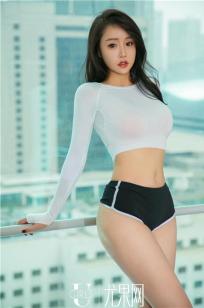 净妆少女张馨彤 湿透衬衫性感美妙