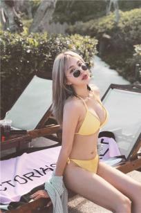 欧派命理师黄麟 性感泳装开放咨询