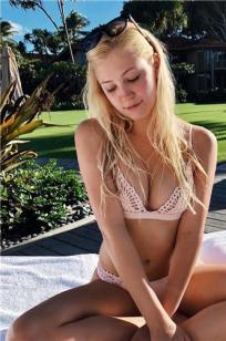 Ava Sambora- 甜美可爱的清新正妹
