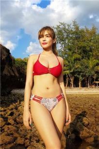 Valerie Pablo Garcia- 性感菲律宾人妻美照