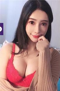 甜美小宅女杨吉儿 平常不出门在家自拍