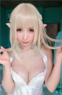 超甜美Coser「JILL」卸下浓妆是个萌妹子