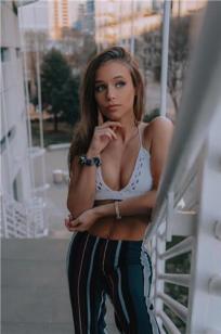Hailey Grice- 品牌Ignite的新模特儿