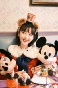 甜筒晓彤