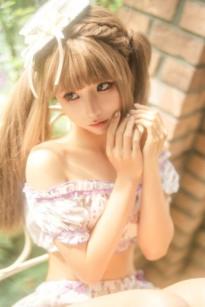 蠢沫沫-T3赠品5：阳台花园碎花甜美私房写真