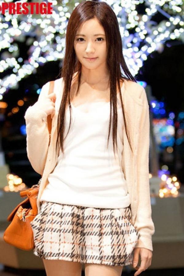 《桃谷エリカ(桃谷绘里香) 极品写真》第3张,模特桃谷エリカ(桃谷绘里香),极品主题,全套38张