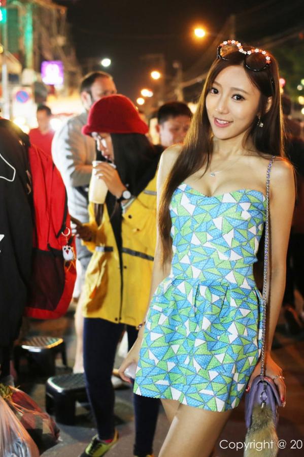 《mygirl 王馨瑶(Yanni) 制服写真 VOL.095》第22张,模特王馨瑶(Yanni),mygirl,制服主题,全套60张