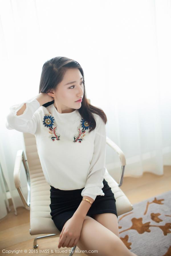《爱蜜社 劉奕寧(刘奕宁) 制服写真 VOL.023》第14张,模特劉奕寧(刘奕宁),爱蜜社,制服主题,全套54张